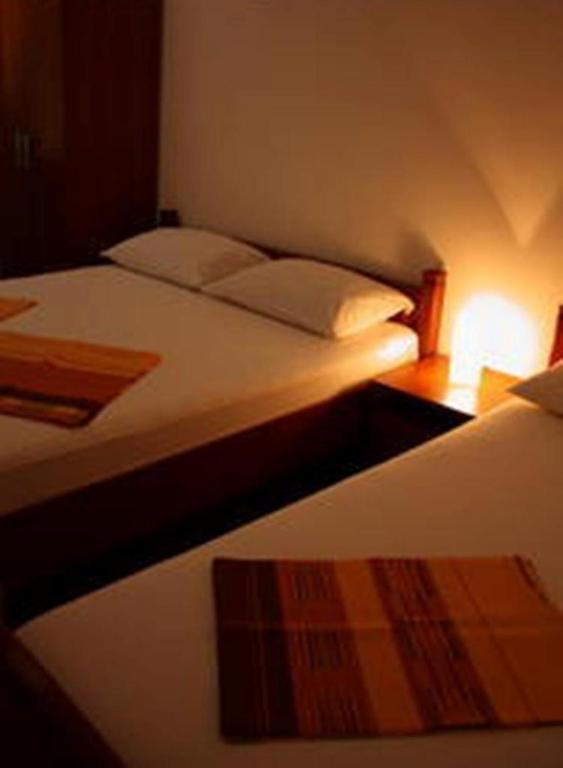 Apartments & Rooms M Petrovac Bilik gambar